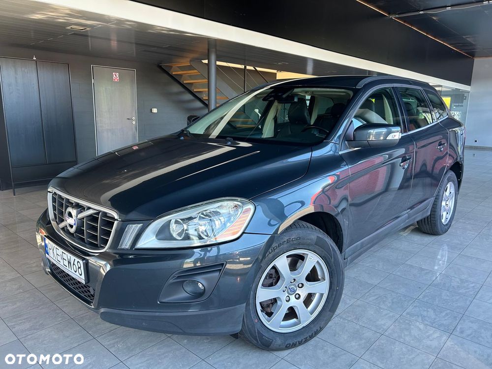 Volvo XC 60 D4 AWD Momentum - 1
