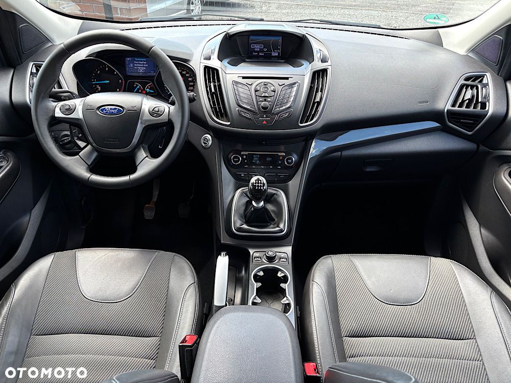 Ford Kuga 2.0 TDCi 4x4 Titanium - 24