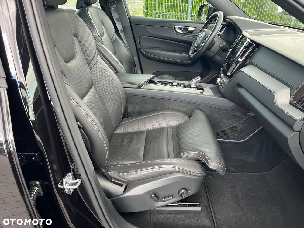 Volvo XC 60 B5 B AWD Inscription - 19