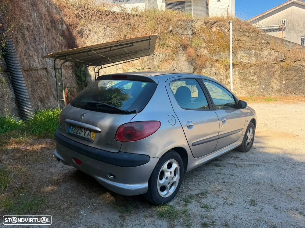 Peugeot 206 1.1 Color Line - 3