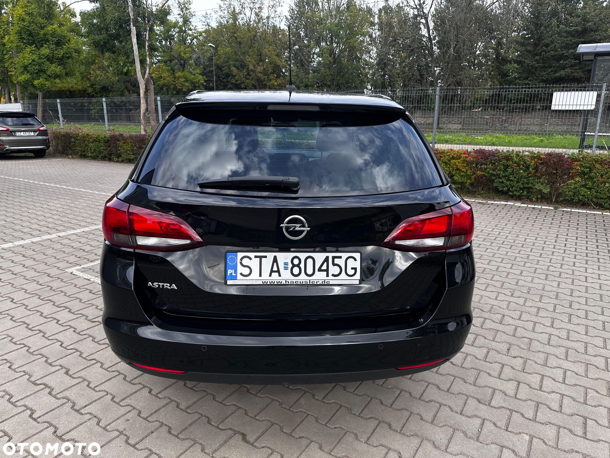 Opel Astra 1.4 Turbo 120 Jahre - 12