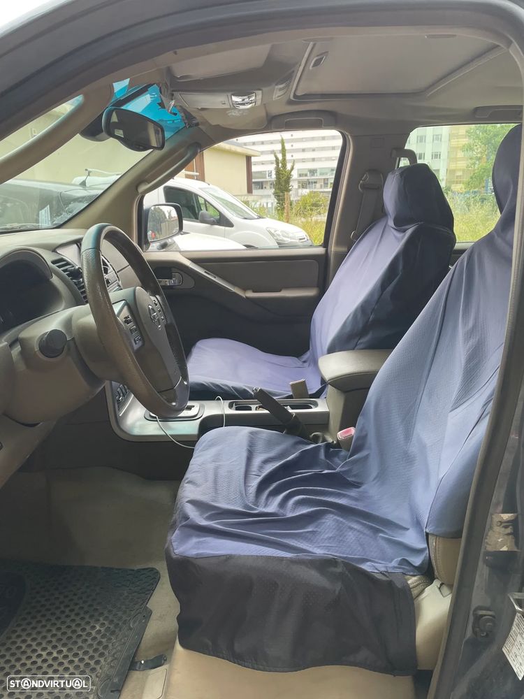 Nissan Pathfinder - 5