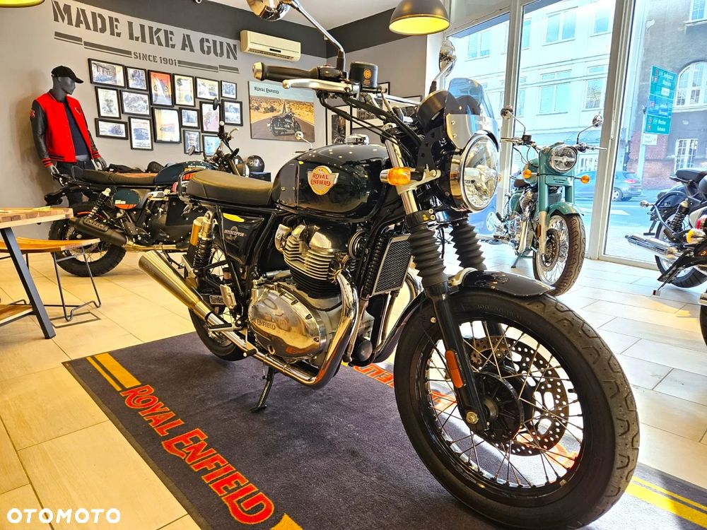 Royal Enfield Interceptor - 1
