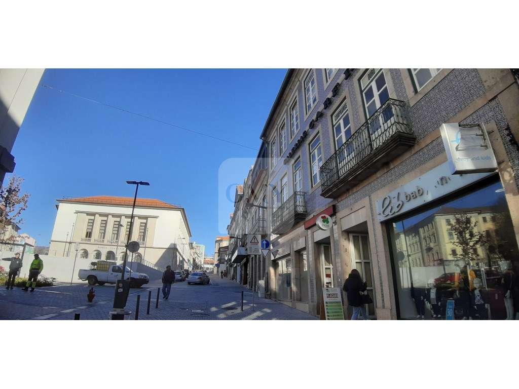 Espaços para Comércio ou Serviços nas Galerias Nova Bila em Vila Real - Grande imagem: 2/14