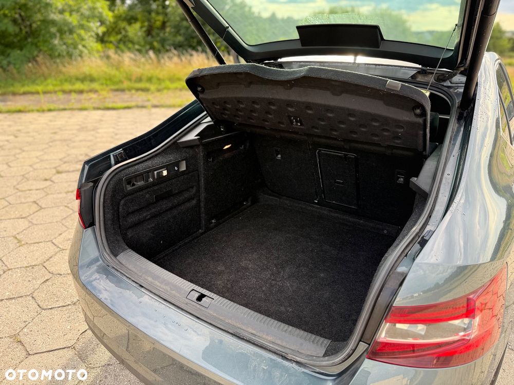 Skoda Superb 2.0 TDI 4x4 L&K DSG - 19