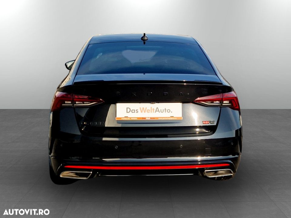 Skoda Octavia 2.0 TDI DSG RS - 8