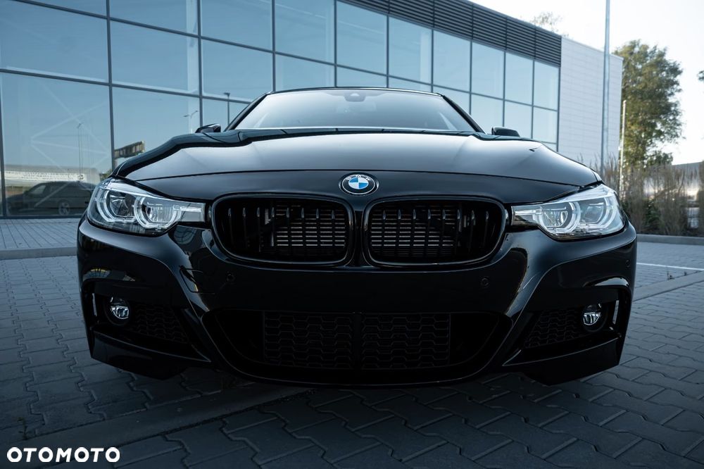 BMW Seria 3 330i xDrive M Sport Shadow - 3