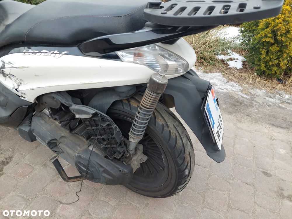 Piaggio Beverly - 11