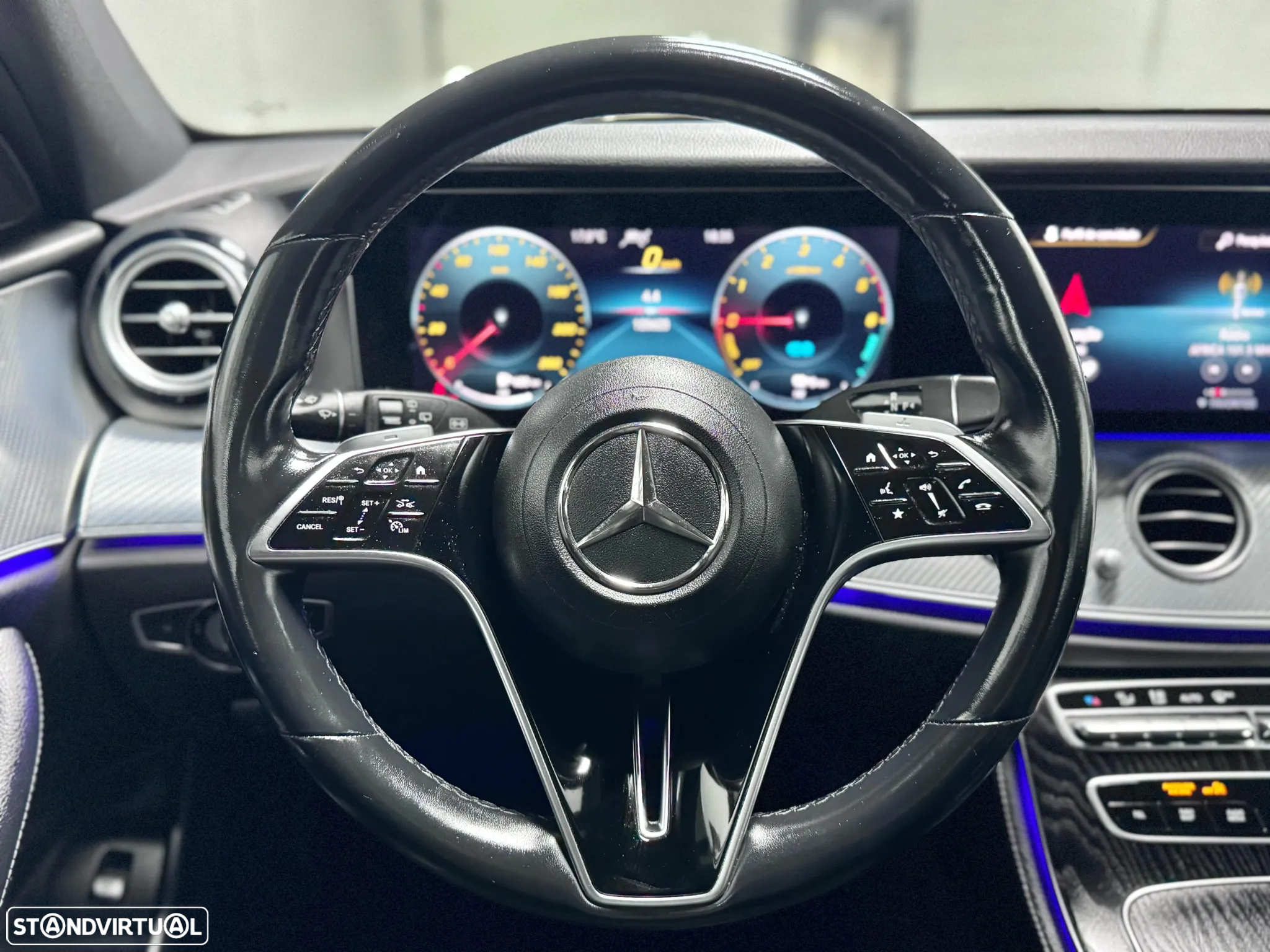Mercedes-Benz E 300 de Avantgarde - 10