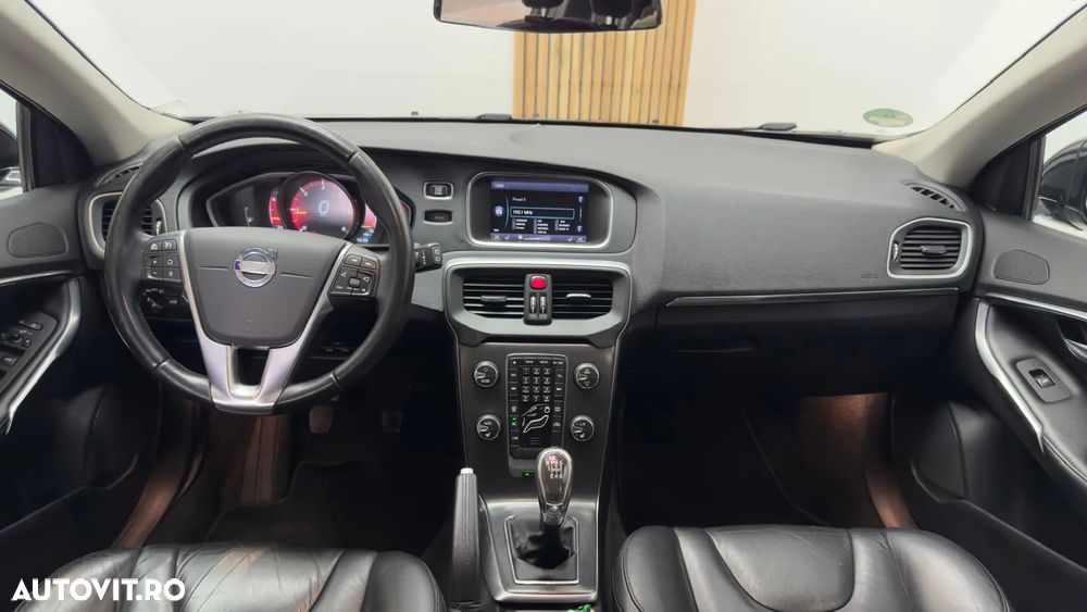 Volvo V40 D2 - 6