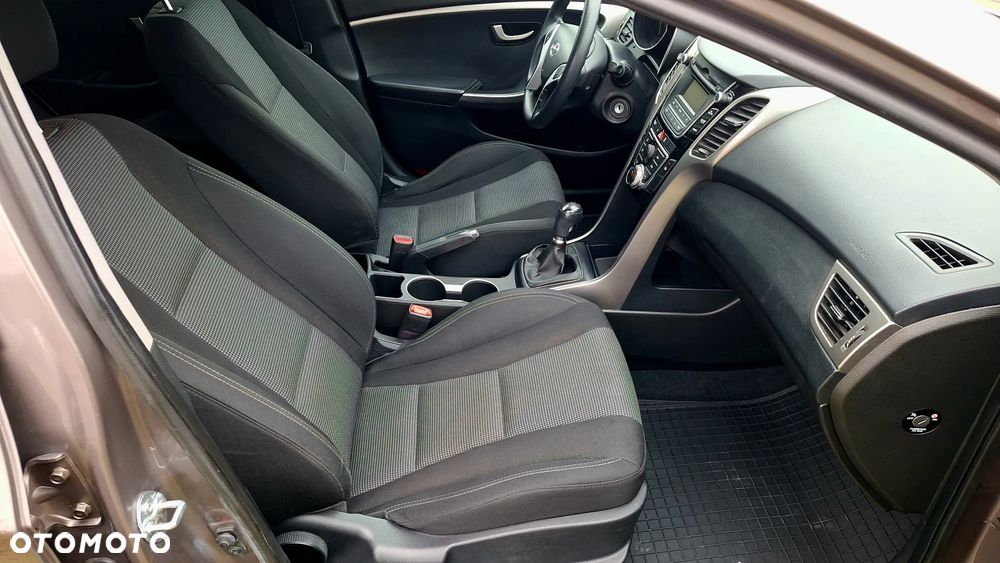 Hyundai i30 1.4 Classic - 6