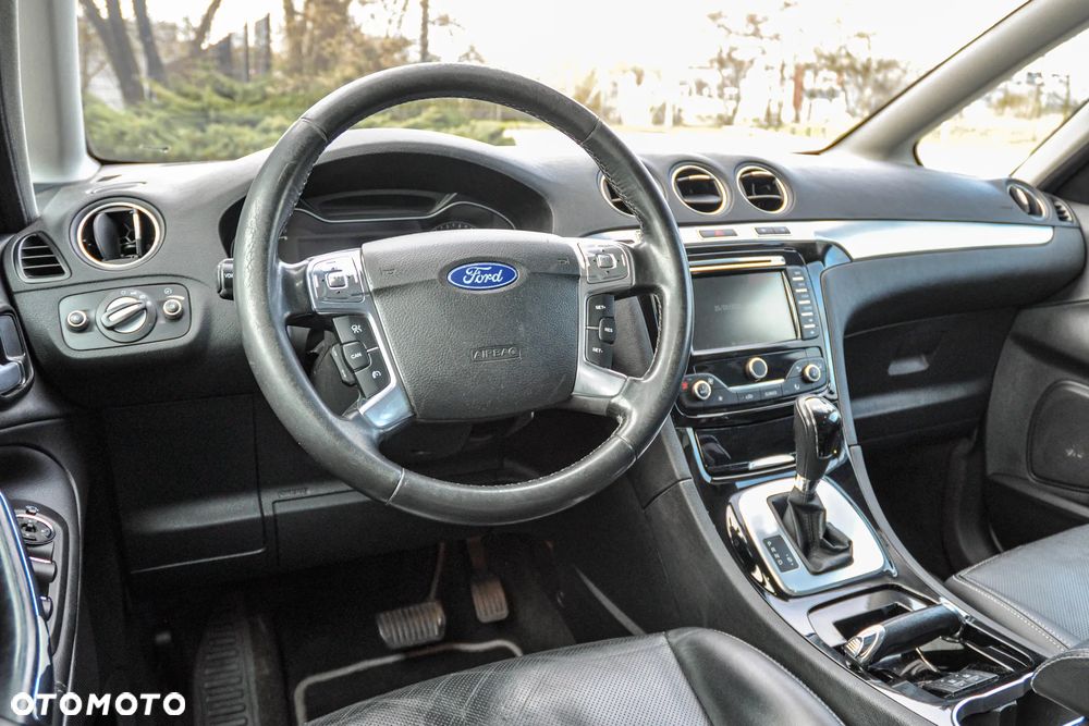 Ford S-Max - 9