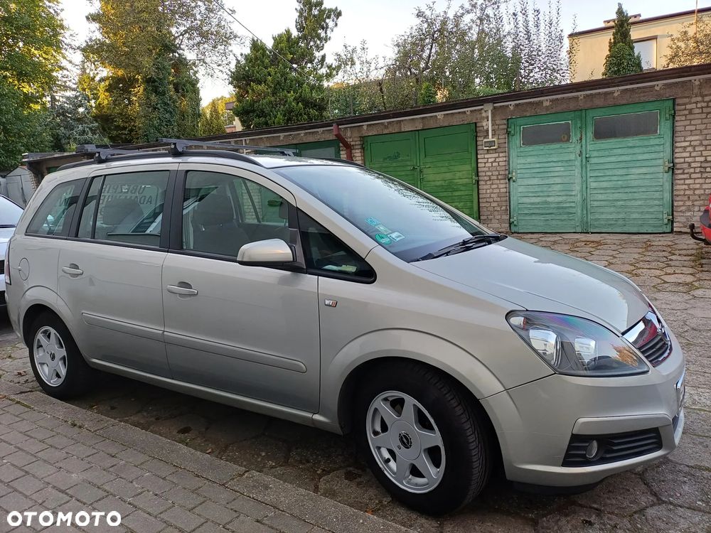 Opel Zafira 1.6 Edition - 1
