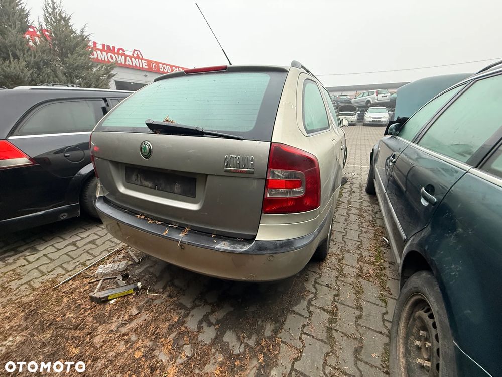 Skoda Octavia II kombi 1.9 TDI Maska Błotnik Drzwi - 3