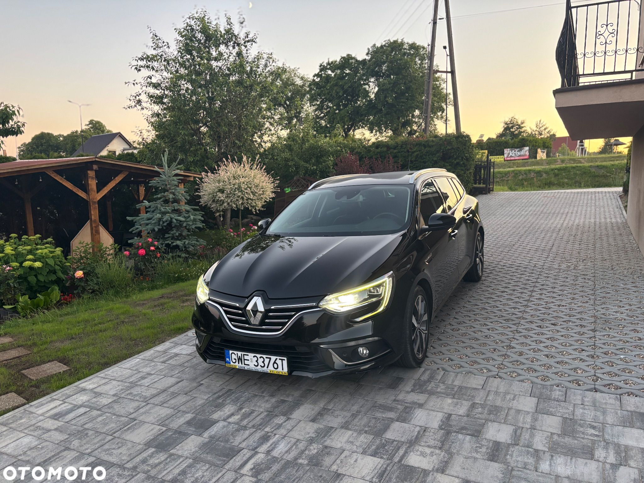 Renault Megane ENERGY TCe 130 EDC INTENS - 1