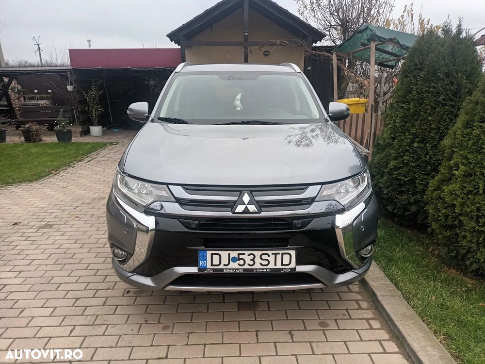 Mitsubishi Outlander 2.0 4WD CVT Plus - 17