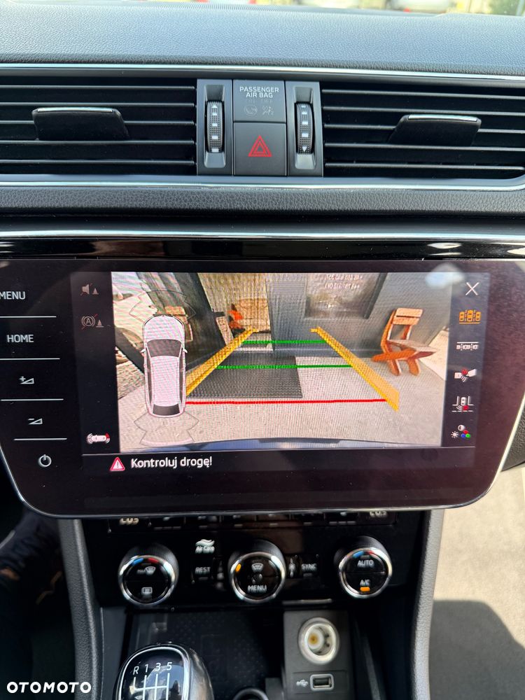 Skoda Superb 2.0 TDI Premium Edition - 12