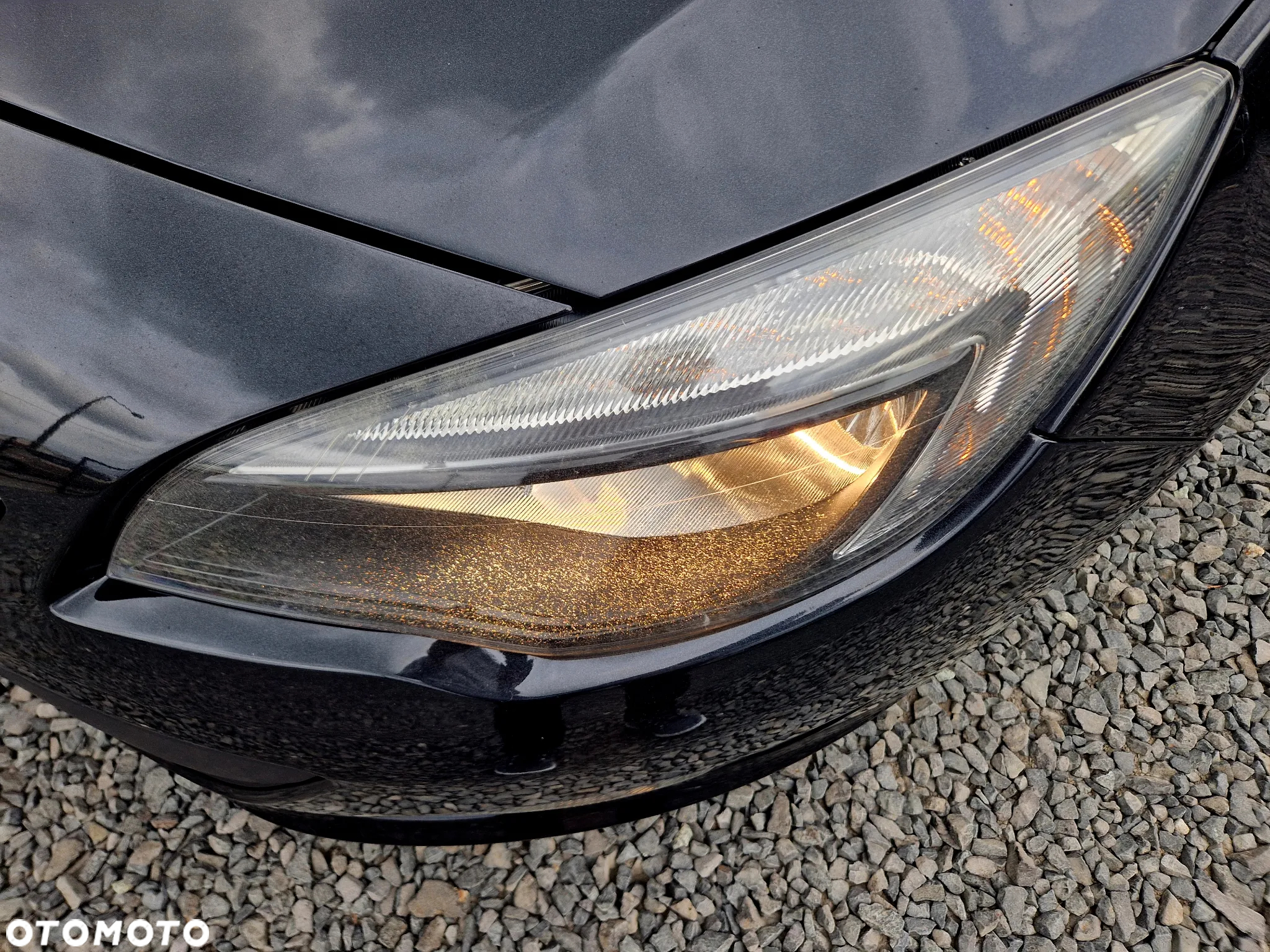 Opel Astra 1.4 Turbo Color Edition - 33