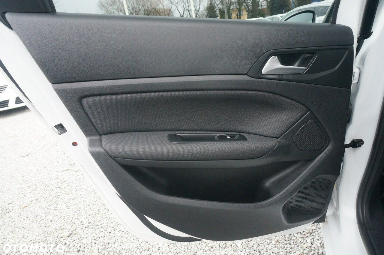 Peugeot 308 1.5 BlueHDi Allure Pack S&S EAT8 - 23