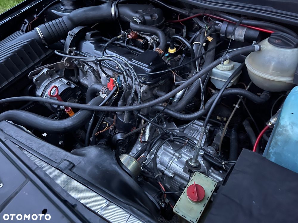 Volkswagen Golf 1.8 GT - 22