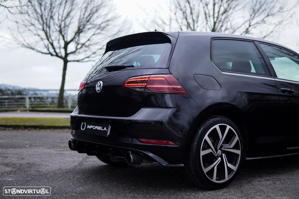 VW Golf 1.6 TDI R-Line DSG - 35