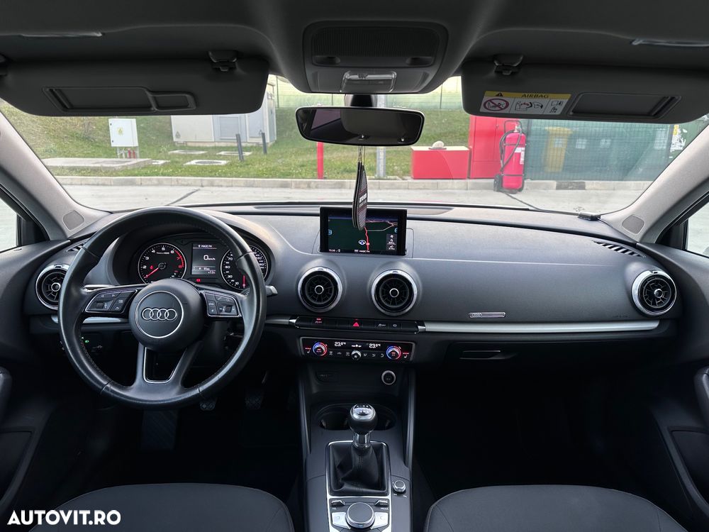 Audi A3 Sportback 1.0 30 TFSI Design - 2