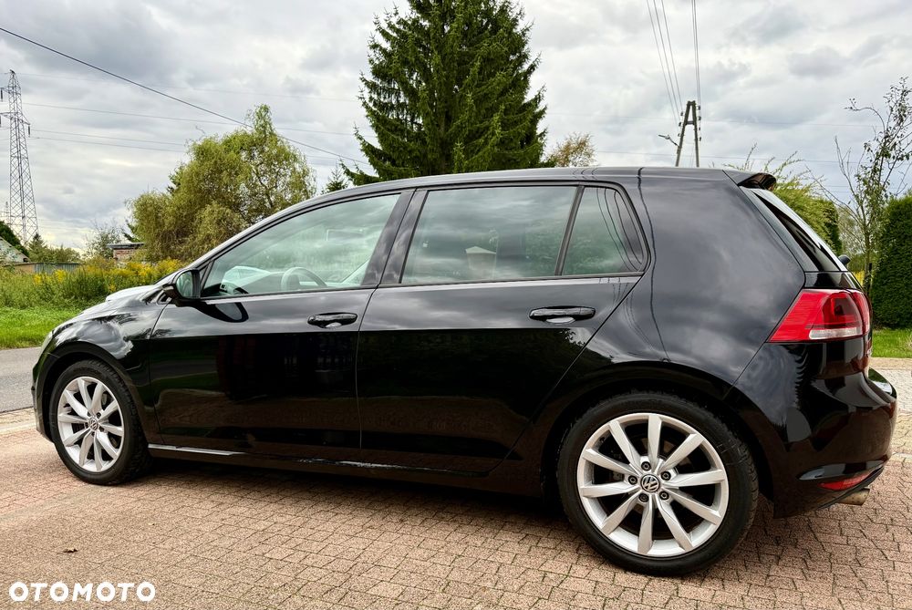 Volkswagen Golf - 5