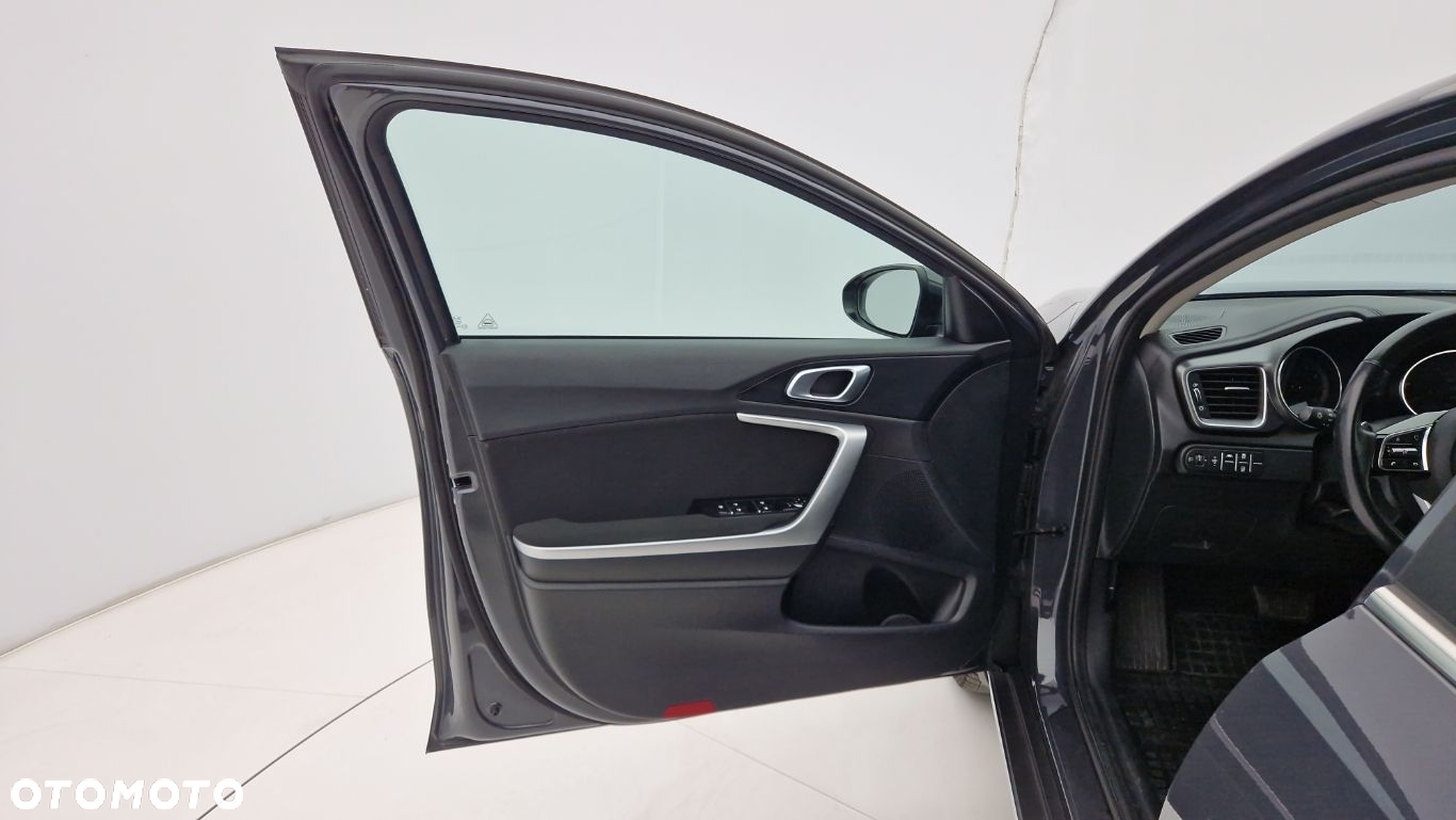 Kia XCeed 1.5 T-GDI M DCT - 14
