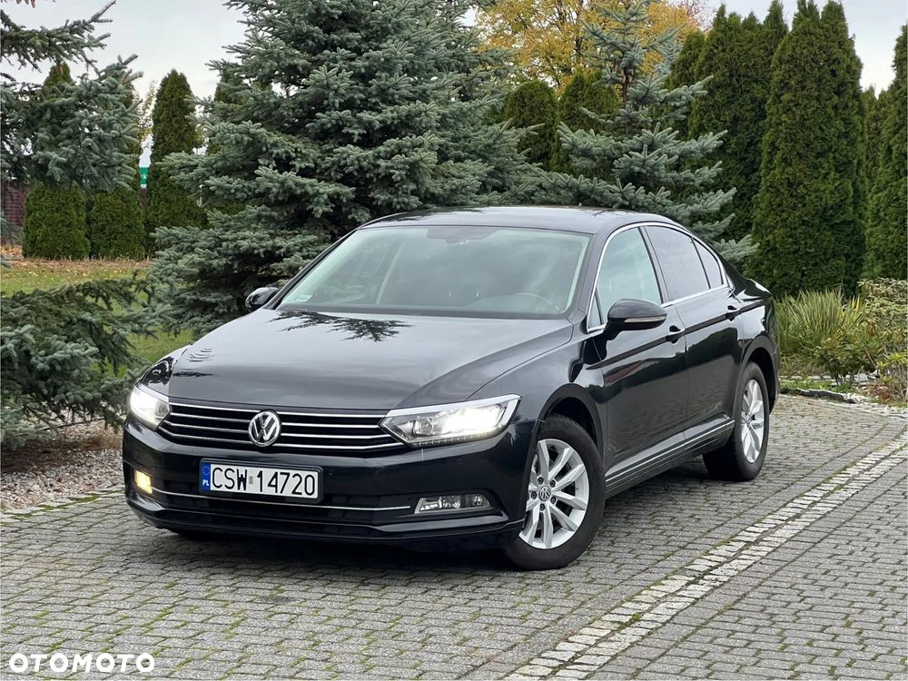 Volkswagen Passat 1.6 TDI SCR DSG - 1