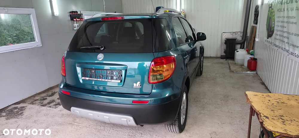 Fiat Sedici - 12