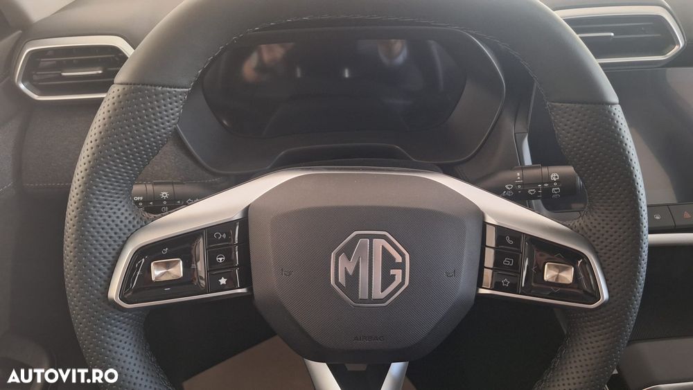 MG ZS HEV 1.5 GSI AT Excite - 4