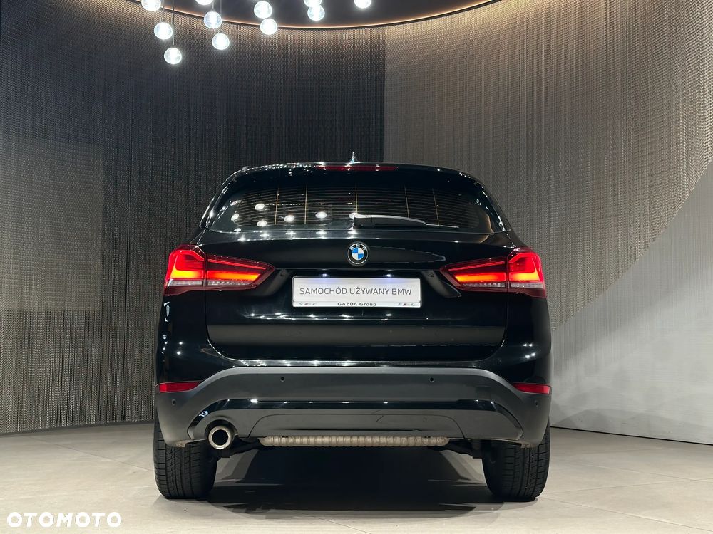 BMW X1 sDrive18i - 9