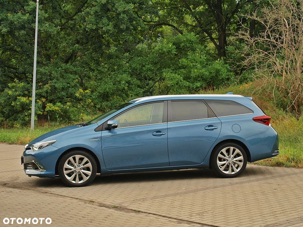 Toyota Auris - 16