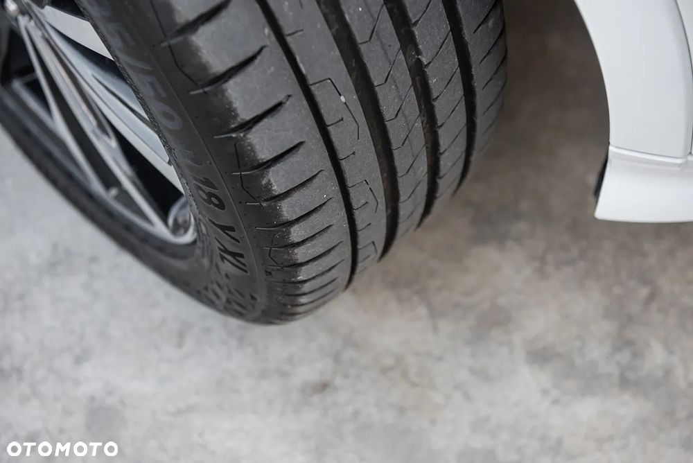 Ford Kuga 2.0 TDCi AWD ST-Line - 36