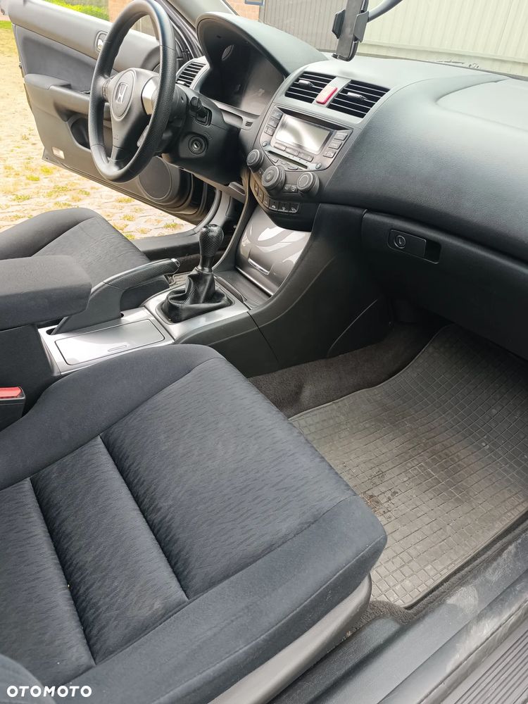 Honda Accord 2.0 Comfort - 17