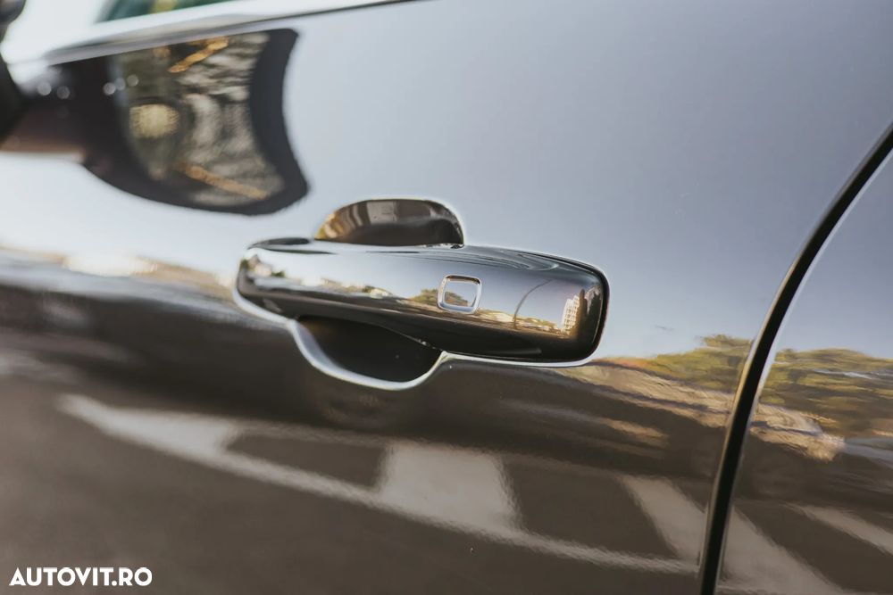 Volvo XC 60 Recharge T8 AWD AT Ultimate Bright - 14