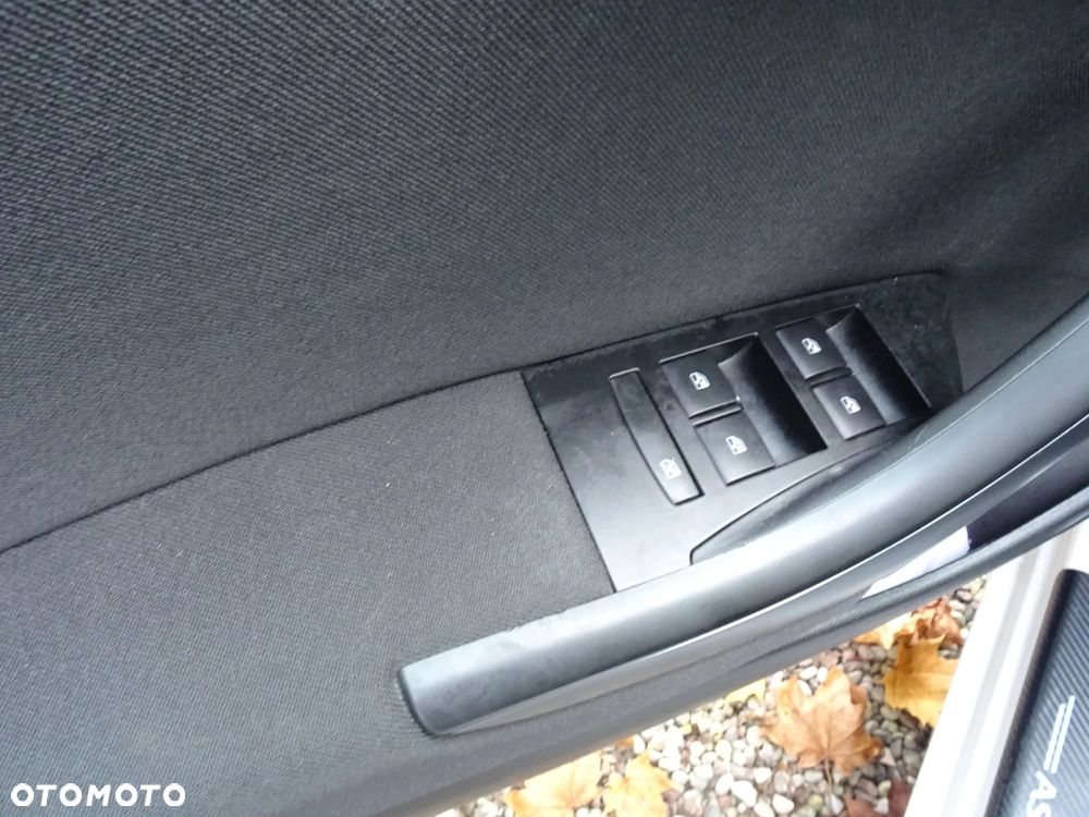 Opel Astra 1.6 Active EU6 - 8