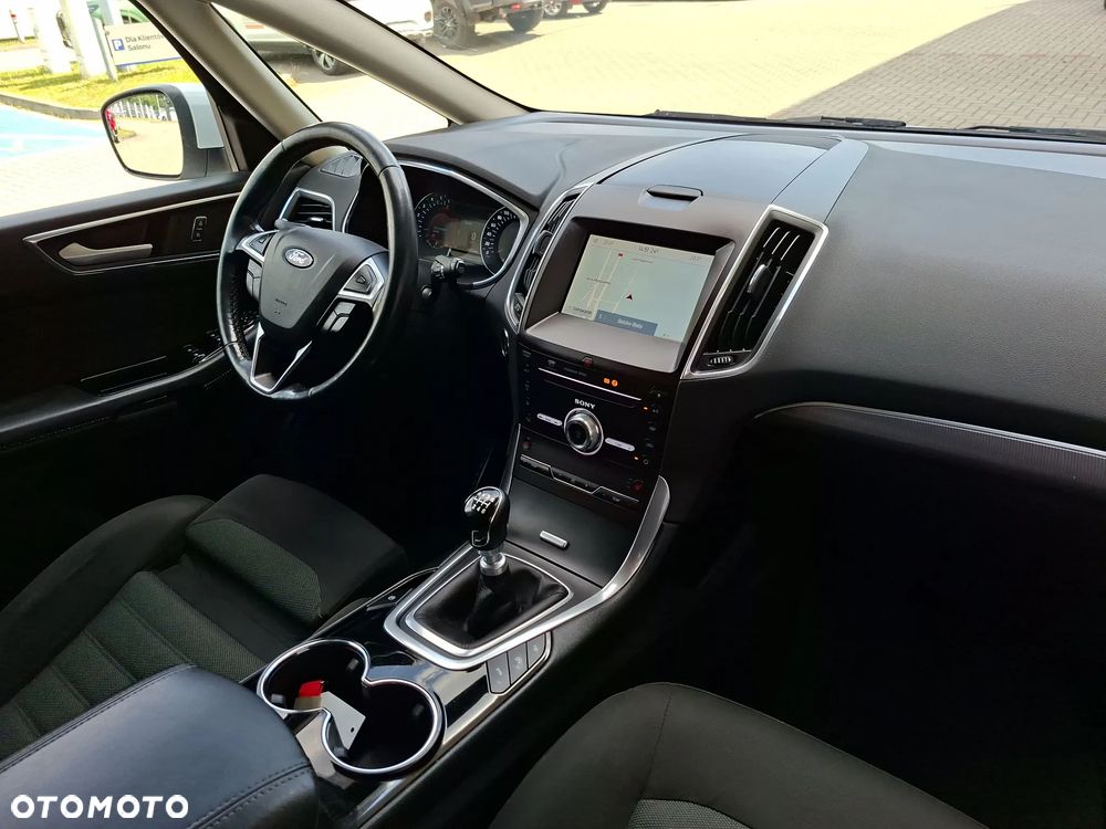 Ford S-Max 2.0 EcoBlue Titanium - 36