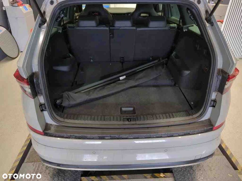 Skoda Kodiaq 2.0 TDI 4x4 Sportline DSG 7os - 9