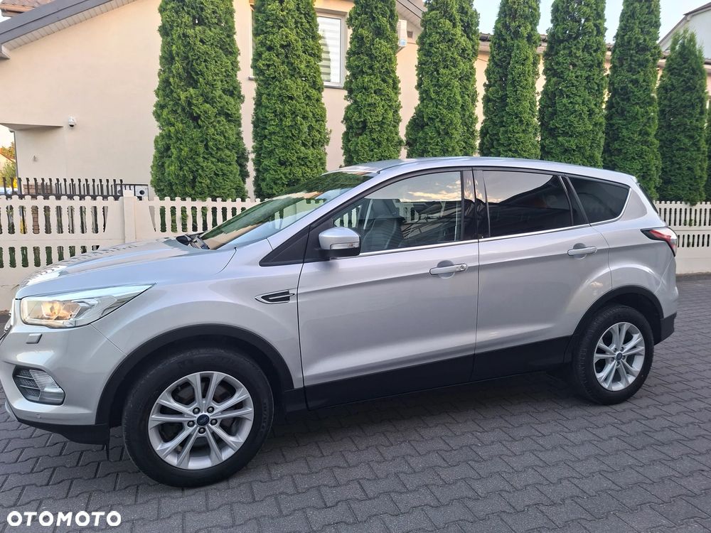 Ford Kuga 2.0 TDCi 2x4 Black & Silver - 9