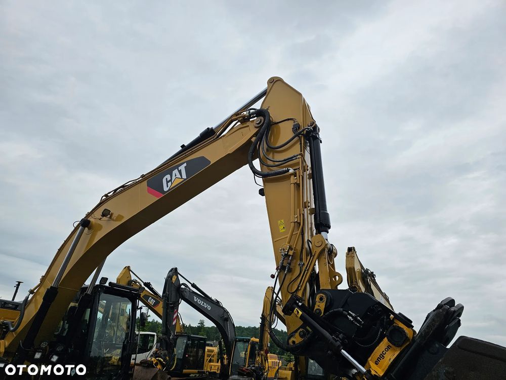 Caterpillar 323 EL - 9