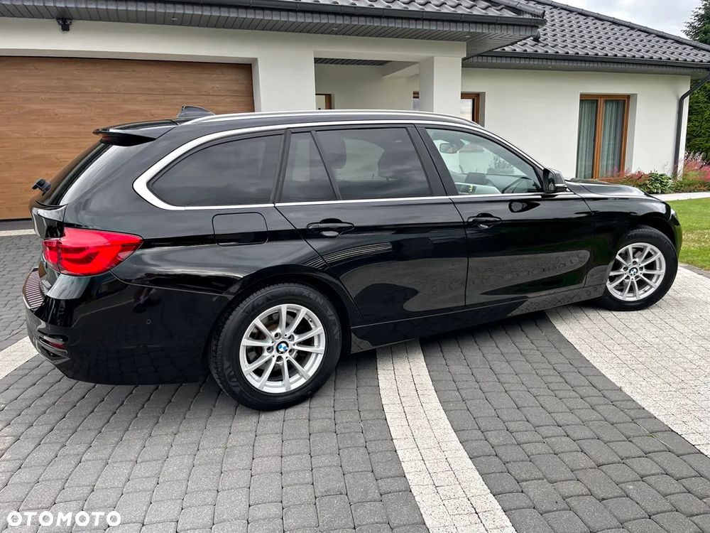 BMW Seria 3 318i Touring Advantage - 12