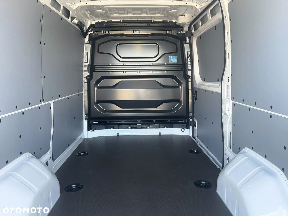 Nissan Interstar - 8