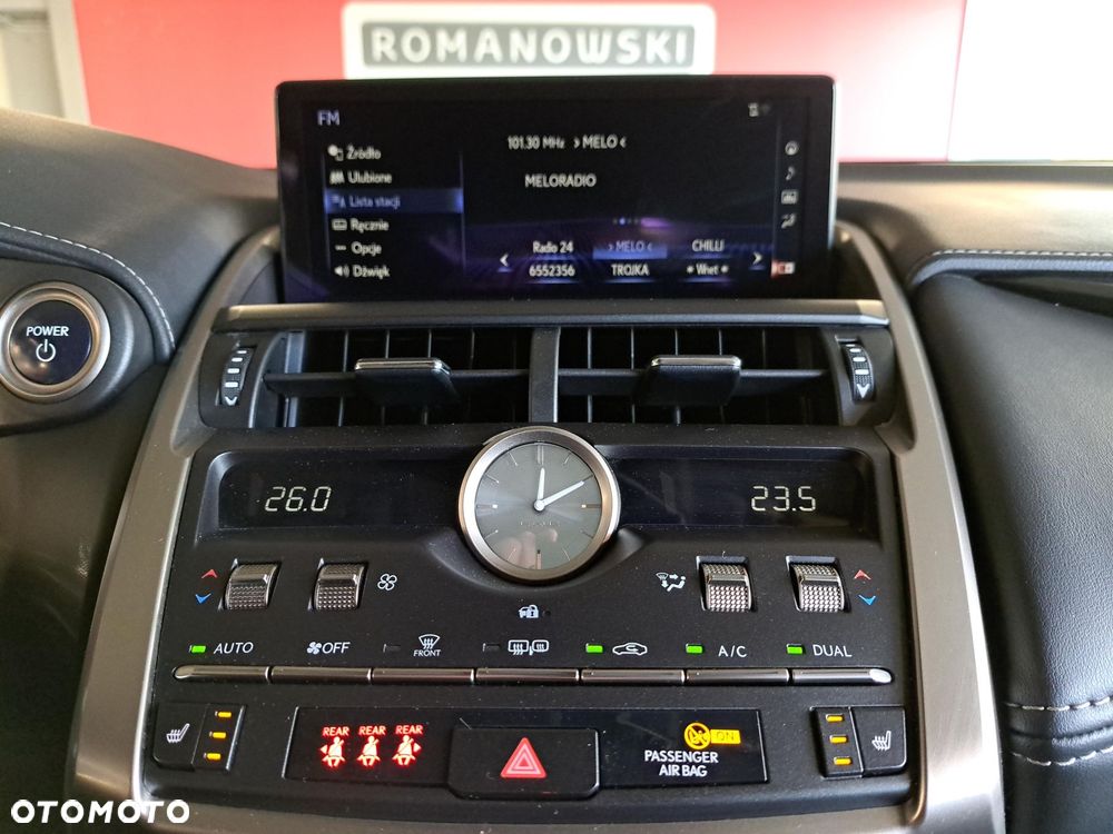 Lexus NX 300h Business Edition AWD - 21