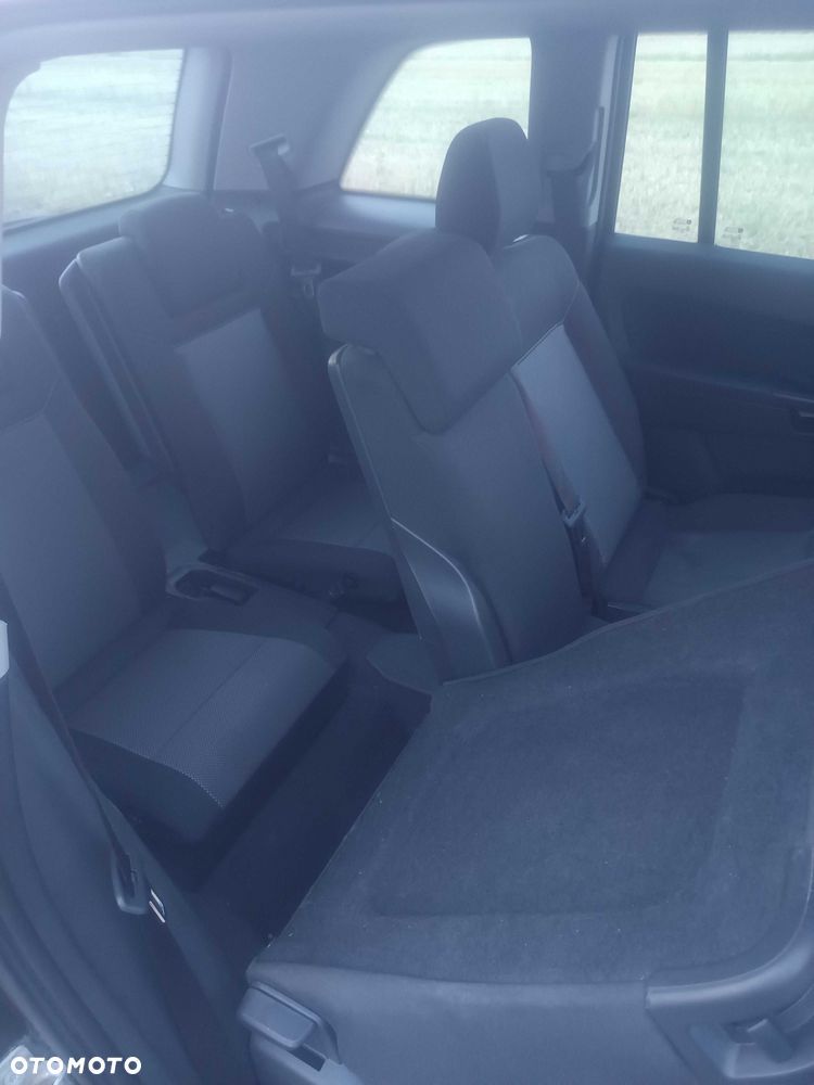 Opel Zafira - 8