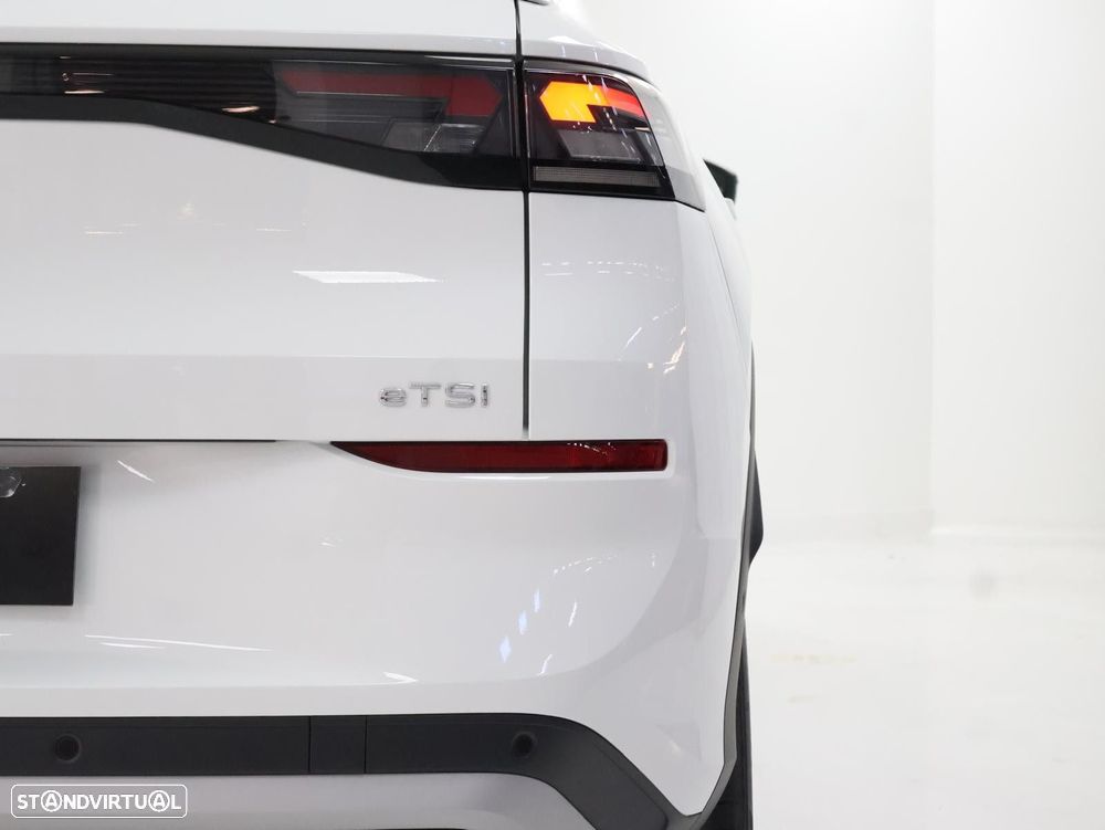 VW T-Roc 1.5 eTSI Trend DSG - 31