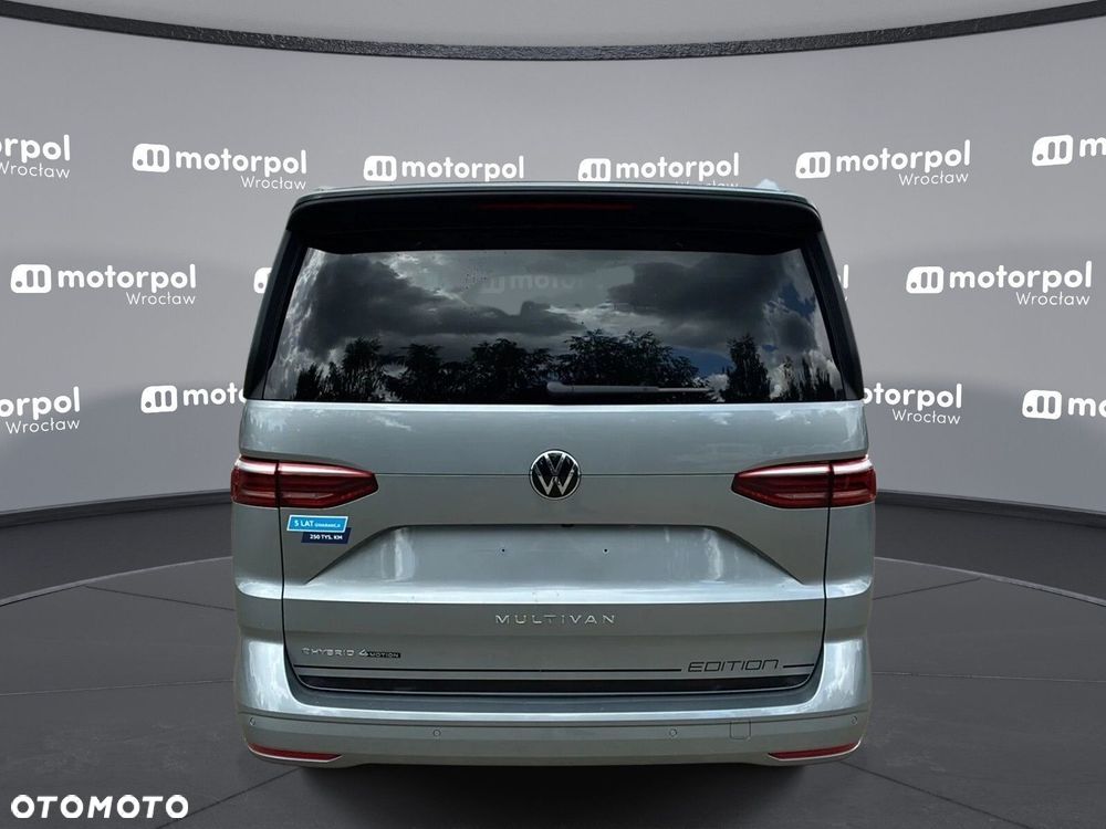 Volkswagen Multivan - 7