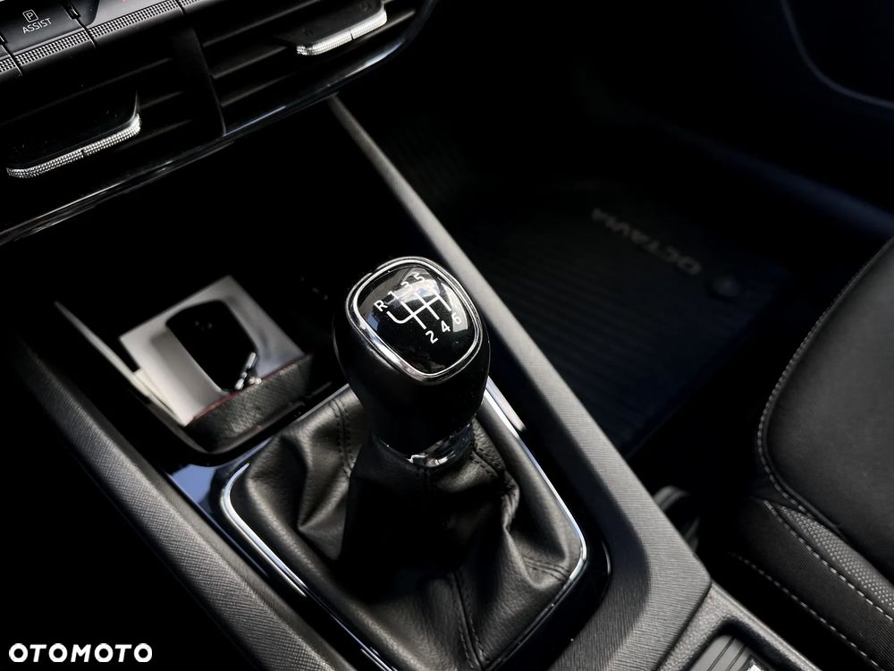 Skoda Octavia 1.5 TSI ACT Style - 30