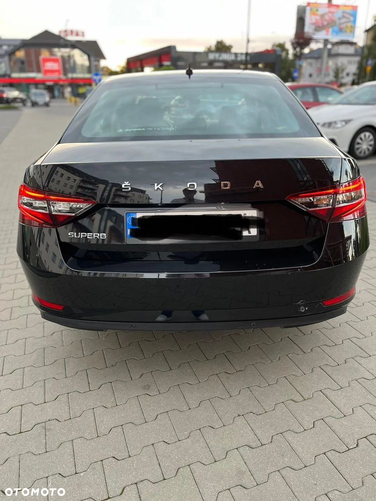 Skoda Superb 2.0 TDI Ambition DSG - 14