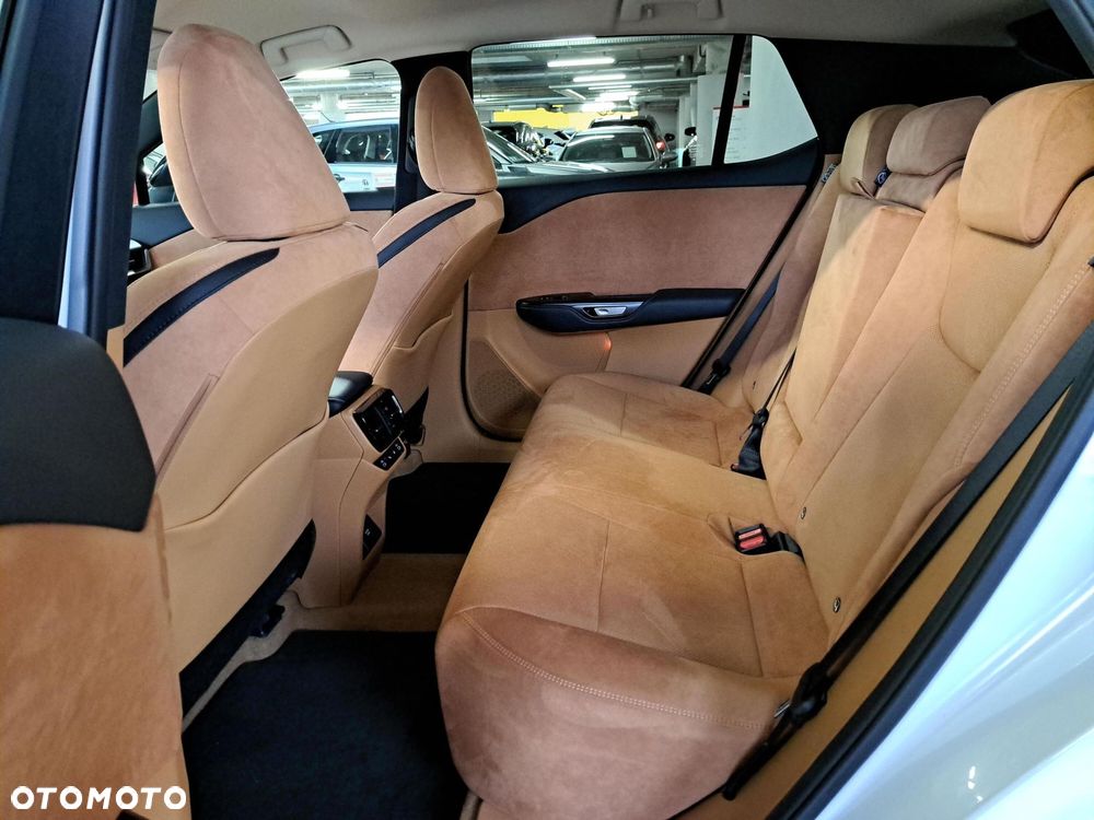 Lexus RZ 450e Omotenashi DIRECT4 - 8